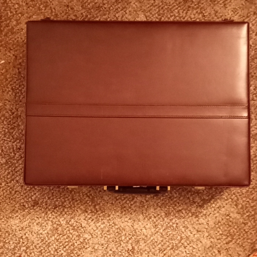 Briefcase - image 5
